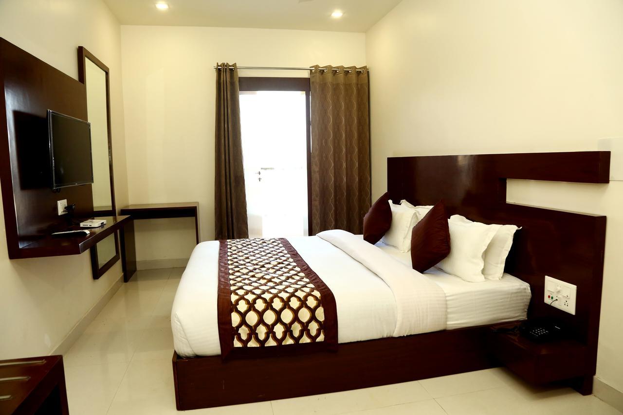 Chittorgarh Hotel Royal Inn מראה חיצוני תמונה